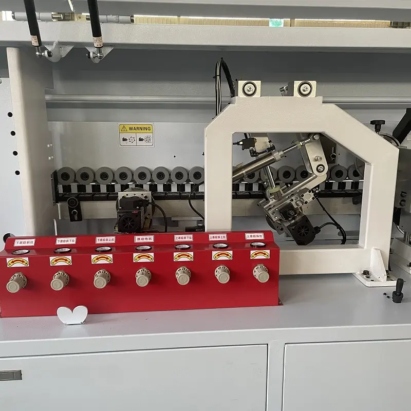 Profile tracking unit